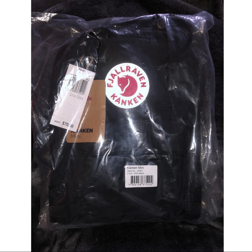 BNWT Fjallraven Kanken Black Mini Backpack